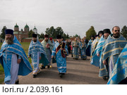 Крестный ход в женском Спасо-Бородинском монастыре на день Сретения иконы Владимирской богоматери (2010 год). Редакционное фото, фотограф Ирина Фирсова / Фотобанк Лори