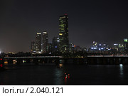 Небоскреб 63-building. Корея. Ночной Сеул. (2010 год). Стоковое фото, фотограф Ольга Липунова / Фотобанк Лори