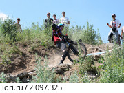 Соревнования по даунхиллу (2010 год). Редакционное фото, фотограф Артем Поваров / Фотобанк Лори
