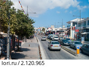 Одна из центральных улиц города Larnaca, Кипр (2010 год). Редакционное фото, фотограф Кекяляйнен Андрей / Фотобанк Лори