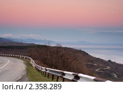 Дорога по южному берегу Крыма. Стоковое фото, фотограф Егор Никифоров / Фотобанк Лори