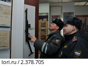 Офицеры в музее (2011 год). Редакционное фото, фотограф Free Wind / Фотобанк Лори