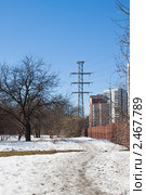 Опора ЛЭП на улице Академика Пилюгина.Москва. (2011 год). Стоковое фото, фотограф Lora / Фотобанк Лори