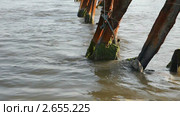 Рябь морской воды у буйков. Стоковое видео, видеограф Артем Поваров / Фотобанк Лори