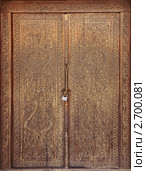 Старинная резная деревянная дверь в Кенеургенче (XII-XIII вв.) (2009 год). Редакционное фото, фотограф Наталья Громова / Фотобанк Лори