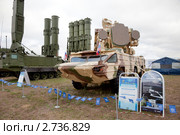 Боевая машина Зенитного ракетного комплекса "ОСА-АКМ" на экспозиции авиасалона МАКС-2011, Жуковский, Россия. Редакционное фото, фотограф Николай Винокуров / Фотобанк Лори