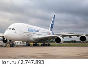 Дальнемагистральный пассажирский самолет а380 компании Airbus на авиашоу МАКС 2011, Жуковский. Редакционное фото, фотограф Николай Винокуров / Фотобанк Лори