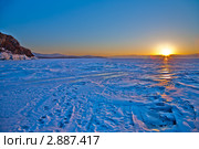 Байкал. Малое Море. Закат на острове Ольхон у поселка Хужир. Стоковое фото, фотограф Виктория Катьянова / Фотобанк Лори