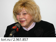 Заслуженная артистка РСФСР Елена Драпеко (2011 год). Редакционное фото, фотограф Александр Тарасенков / Фотобанк Лори