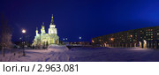 Свято-Никольский храм в городе Надым зимней ночью (2011 год). Стоковое фото, фотограф Григорий Писоцкий / Фотобанк Лори