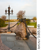 Фрагмент ограды  памятника Русалке, Таллин (2011 год). Стоковое фото, фотограф Юлия Бабкина / Фотобанк Лори