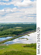 Локомотив с вагонами, вид сверху. Стоковое фото, фотограф Кекяляйнен Андрей / Фотобанк Лори