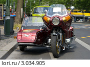 Выставка в Берлине "125 лет автомобилю": мотоцикл Хонда Gold Wing GL1100 (вид спереди) Редакционное фото, фотограф Sergey Kohl / Фотобанк Лори