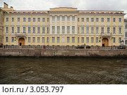 Санкт-Петербург, наб. реки Мойки, 12 (фокус по центру) (2011 год). Редакционное фото, фотограф Сергей Разживин / Фотобанк Лори