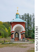 Часовня Всех скорбящих радости. Причал. Остров Валаам (2010 год). Редакционное фото, фотограф Александр Щепин / Фотобанк Лори