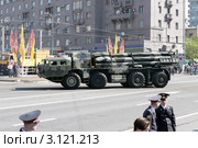 Парад Победы 9 мая в Москве. Новый Арбат. Тактические ракеты (2010 год). Редакционное фото, фотограф Ярослав Каминский / Фотобанк Лори