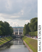 Самсоновский канал. Нижний парк. Петергоф. (2011 год). Редакционное фото, фотограф Николай Коржов / Фотобанк Лори