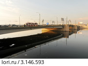 Тучков мост через Малую Неву. Санкт-Петербург (2009 год). Редакционное фото, фотограф Александр Алексеев / Фотобанк Лори