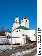 Ярославль, Спасо-Преображенский монастырь (2012 год). Редакционное фото, фотограф ElenArt / Фотобанк Лори