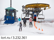 Подмосковный горнолыжный курорт Сорочаны, Дмитровский район (2012 год). Редакционное фото, фотограф Кекяляйнен Андрей / Фотобанк Лори