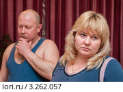 Ссора в семье.Муж и жена поругавшись отвернулись друг от друга. Стоковое фото, фотограф Игорь Низов / Фотобанк Лори