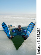 Подледный дайвинг в Черном море, Одесса, Украина (2012 год). Редакционное фото, фотограф Некрасов Андрей / Фотобанк Лори