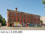 Крутовские казармы. Город Орехово-Зуево. Московская область (2011 год). Редакционное фото, фотограф stargal / Фотобанк Лори