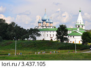 Золотое кольцо России. Богородице-Рождественский собор в Суздале, Кремль (2008 год). Редакционное фото, фотограф katalinks / Фотобанк Лори
