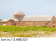 Церковь 12-ого столетия Panagia Chrysopolitissa в Куклии близ храма Афродиты, Кипр (2012 год). Стоковое фото, фотограф Миронова Евгения / Фотобанк Лори