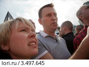 Оппозиционер Алексей Навальный и Евргения Чирикова участвуют в "Марше миллионов" в центре города Москвы, Россия (2012 год). Редакционное фото, фотограф Николай Винокуров / Фотобанк Лори