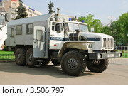 Полицейский «Автозак» на Большой Якиманке (2012 год). Редакционное фото, фотограф Алёшина Оксана / Фотобанк Лори