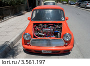 Тюнингованый автомобиль "Остин Мини Купер S" (2012 год). Редакционное фото, фотограф Виктор Карасев / Фотобанк Лори