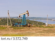 Нефтяная вышка, г. Саратов, река Волга. Стоковое фото, фотограф Жилин Степан / Фотобанк Лори