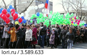 Первомайская демонстрация профсоюзов в Чите. Колонна Единой России (2012 год). Редакционное видео, видеограф Евгений / Фотобанк Лори