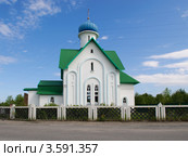 Храм святого преподобного Варлаама Керетского. Город Кола, Мурманская область (2012 год). Стоковое фото, фотограф Вячеслав Палес / Фотобанк Лори