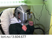 Релаксация в кабинете психолога с помощью аппарата СЗИТ-202 (2012 год). Редакционное фото, фотограф Free Wind / Фотобанк Лори