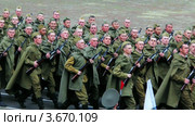 Российские солдаты в форме времен Великой отечественной войны (2012 год). Редакционное видео, видеограф Евгений / Фотобанк Лори