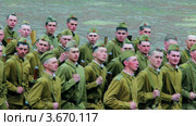 Российские солдаты в форме времен Великой отечественной войны (2012 год). Редакционное видео, видеограф Евгений / Фотобанк Лори