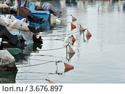 Катера на причале (2012 год). Редакционное фото, фотограф Белов Максим Евгеньевич / Фотобанк Лори