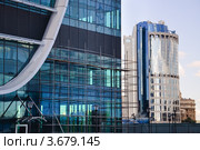 Фрагмент башни «Imperia Tower» и "Башня 2000" ММДЦ "Москва-Сити" (2012 год). Редакционное фото, фотограф Алёшина Оксана / Фотобанк Лори
