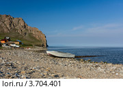 Лодка на берегу Байкала. Стоковое фото, фотограф Ирина Шалимова / Фотобанк Лори
