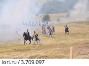 Реконструкция событий 1812 года на территории священного ратного поля при Лубино. 8 августа 2010 года. Редакционное фото, фотограф Владимир Боханов / Фотобанк Лори