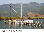 Приспособление для рыбалки на реке Дальян, Турция (2009 год). Стоковое фото, фотограф ElenArt / Фотобанк Лори