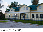 Здание районного суда, город Олонец, Республика Карелия (2012 год). Стоковое фото, фотограф Вячеслав Палес / Фотобанк Лори