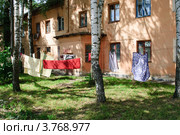 Двор старого дома, город Сафоново, Смоленская область (2012 год). Стоковое фото, фотограф Вячеслав Палес / Фотобанк Лори