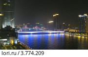 Корабли плывут по реке Перл под мостами Jiangwan и Haiyin на фоне городского пейзажа, Китай, таймлапс. Стоковое видео, видеограф Losevsky Pavel / Фотобанк Лори