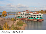 Пристань на берегу реки Камы. Набережные Челны (2012 год). Стоковое фото, фотограф Андрей Ижаковский / Фотобанк Лори