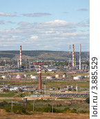 Саратовский нефтеперерабатывающий завод. Стоковое фото, фотограф Сергей Федулов / Фотобанк Лори