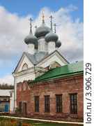 Церковь Преображения Господня на Бору. Идет реставрация. Город Бор (2012 год). Стоковое фото, фотограф Александр Романов / Фотобанк Лори