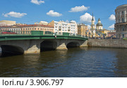 Санкт-Петербург, церковь Анны Пророчицы и Сименона Богоприимца, 1731-1734, арх. М. Г. Земцов, набережная реки Фонтанки, барокко, и мост Белинского (2012 год). Стоковое фото, фотограф ИВА Афонская / Фотобанк Лори